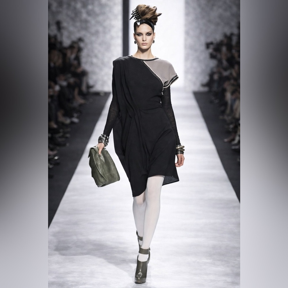 BCBGMaxazria Runway Dress - Picture 11 of 11